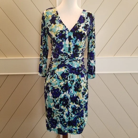 NWOT Ann Taylor Floral ruched long sleeve dress - Picture 2 of 8